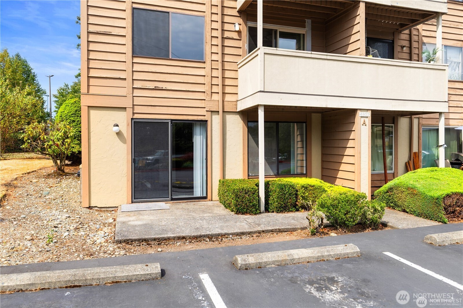 4802 S 187th Place, SeaTac, WA 98188