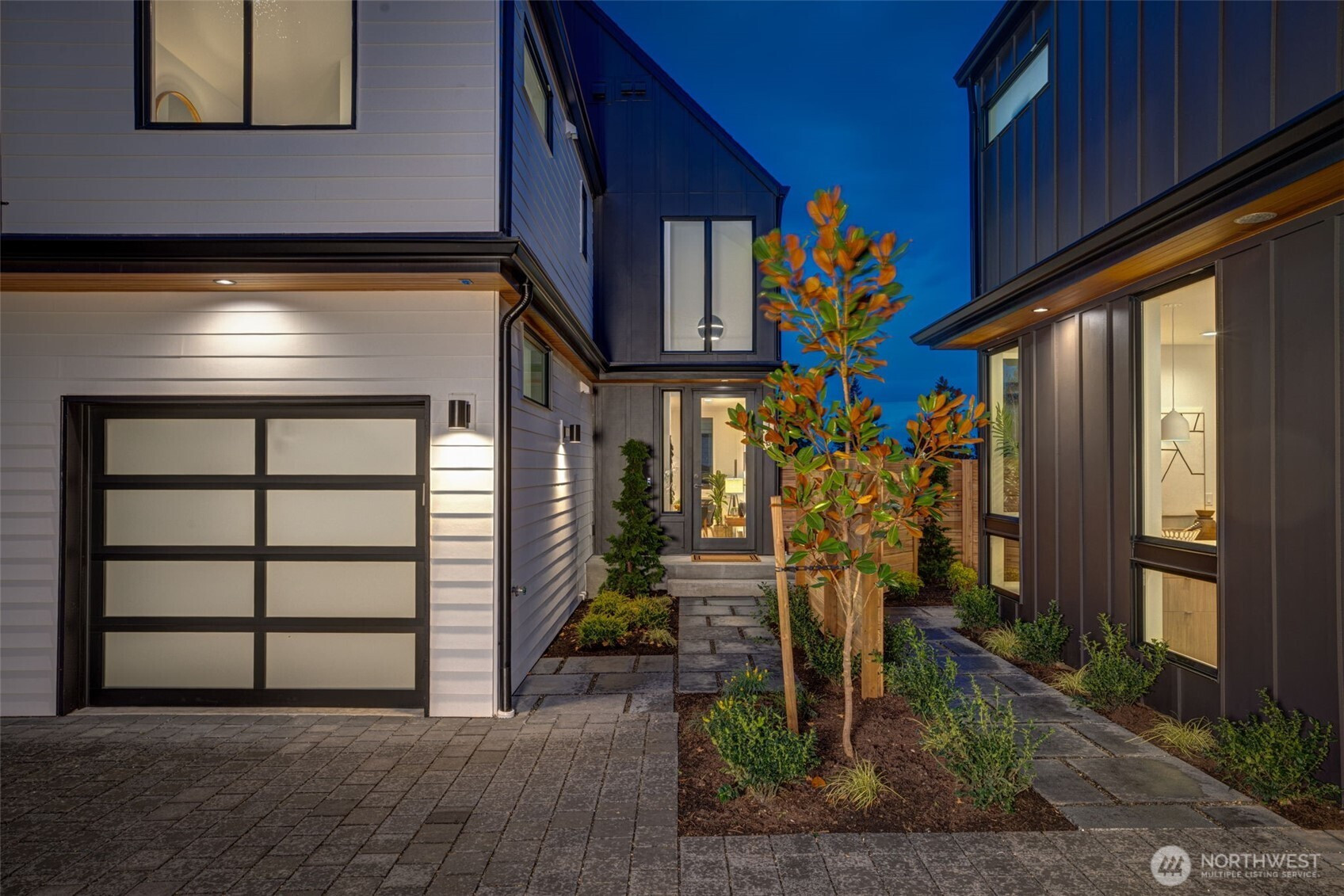 3612 #B SW Othello, Seattle, WA 98126