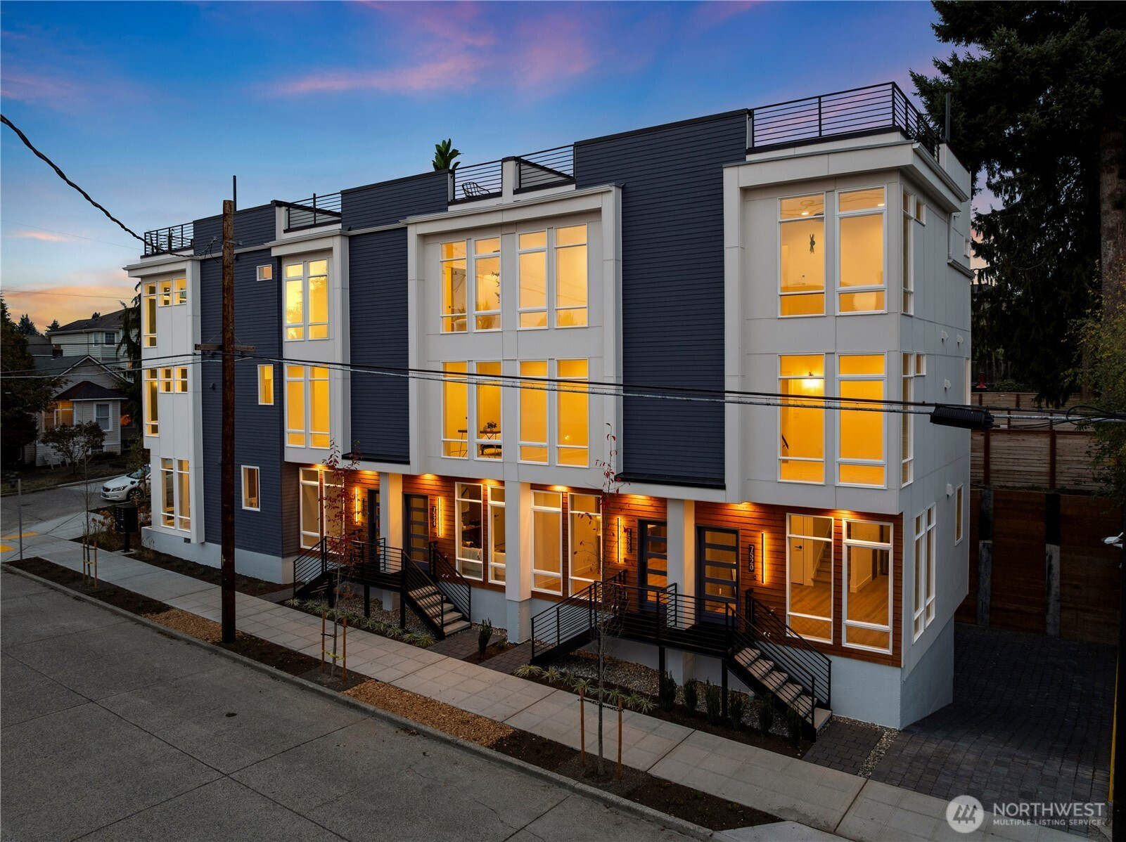 7522 6th Avenue NW, Seattle, WA 98117