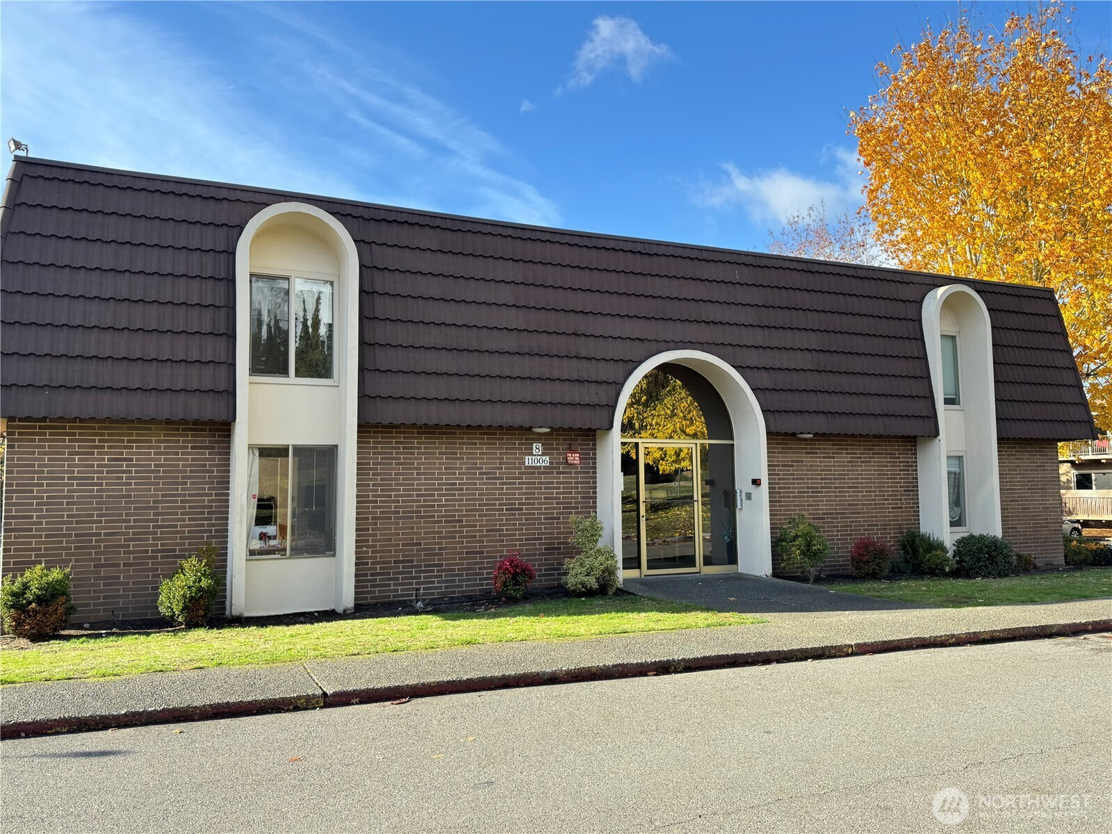 11006 NE 68th Street, Kirkland, WA 98033