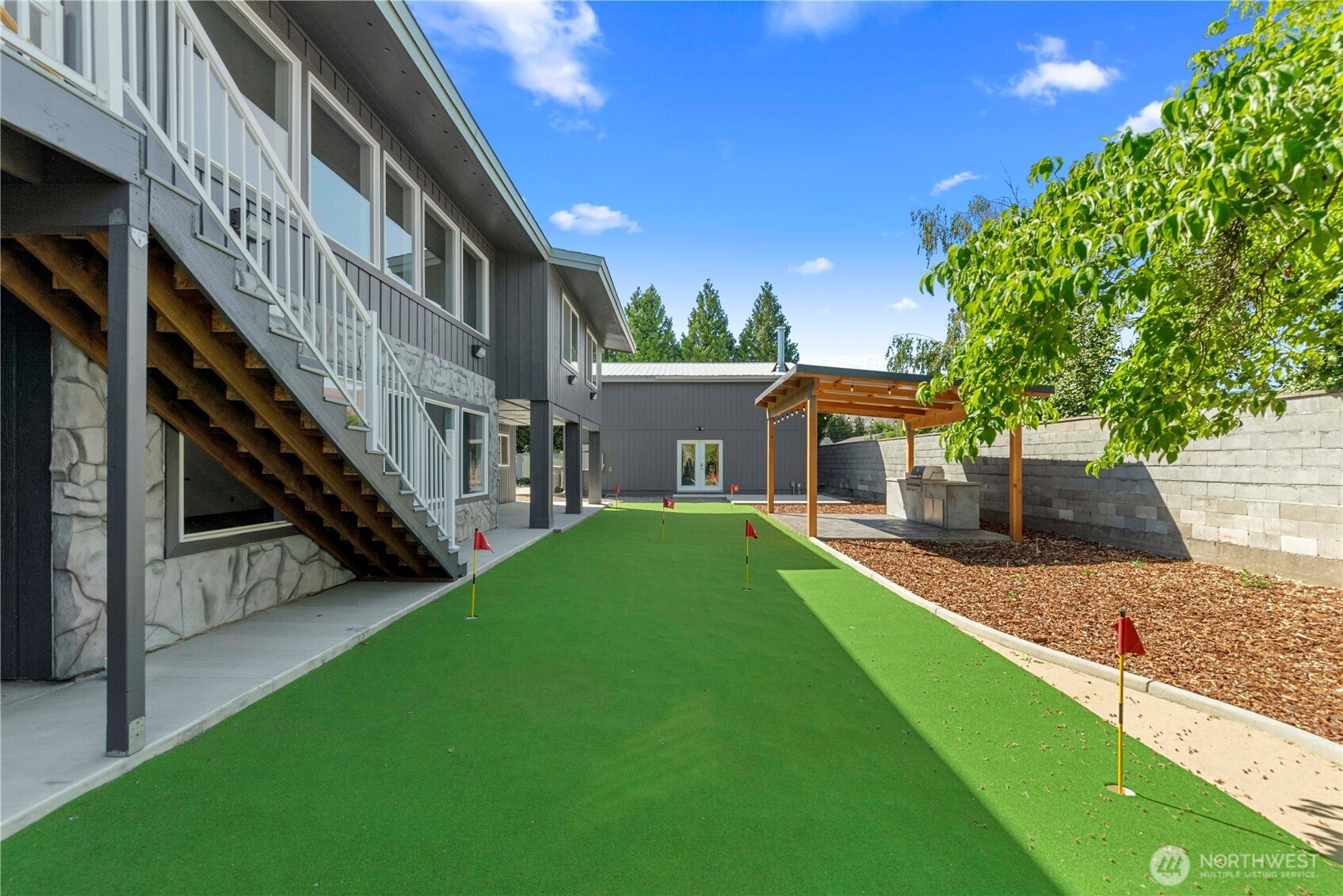 544 N Colorado Avenue, East Wenatchee, WA 98802