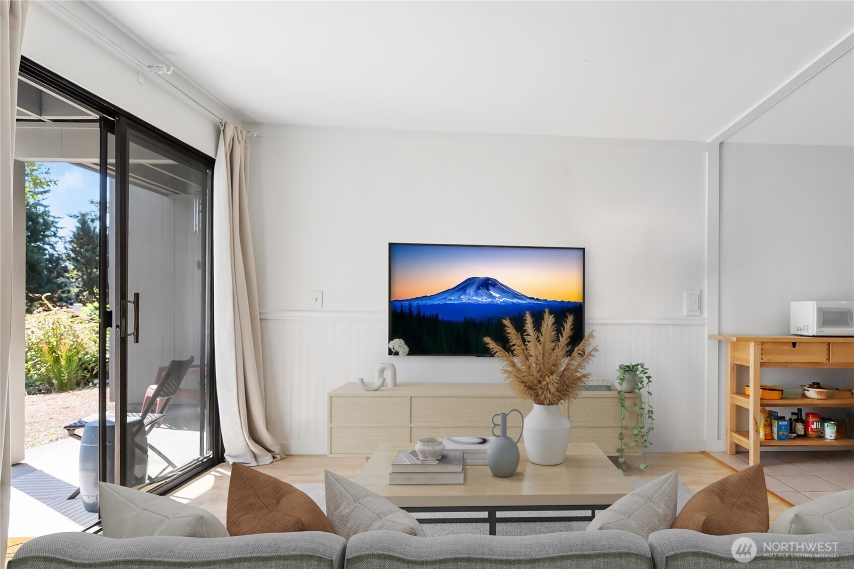 6667 138th Avenue NE, Redmond, WA 98052