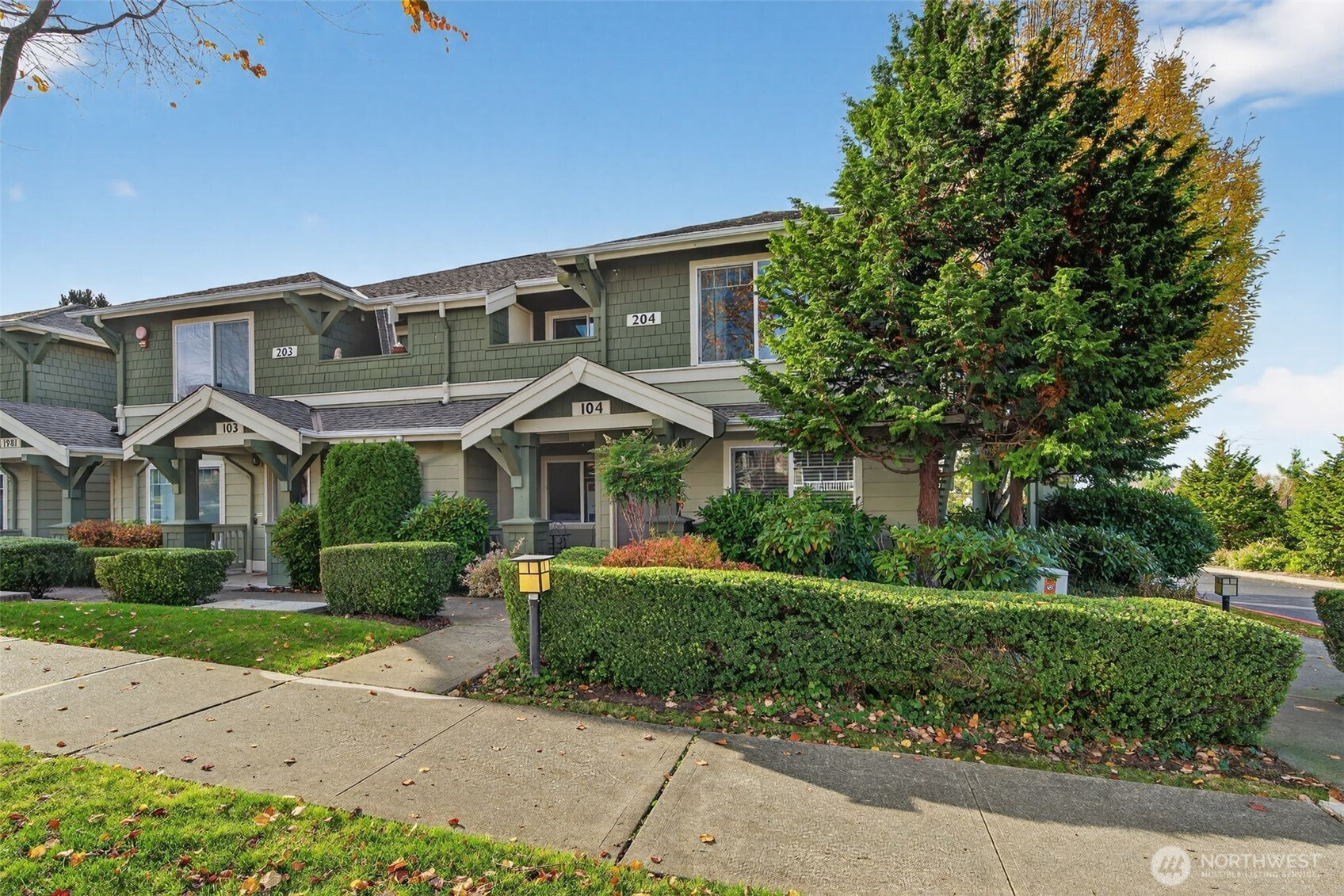 1981 24th Avenue NE, Issaquah, WA 98029