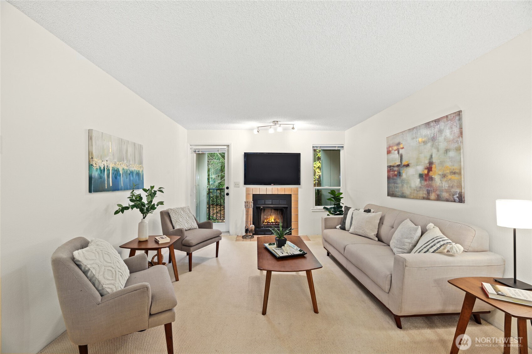 13717 Linden Avenue N, Seattle, WA 98133