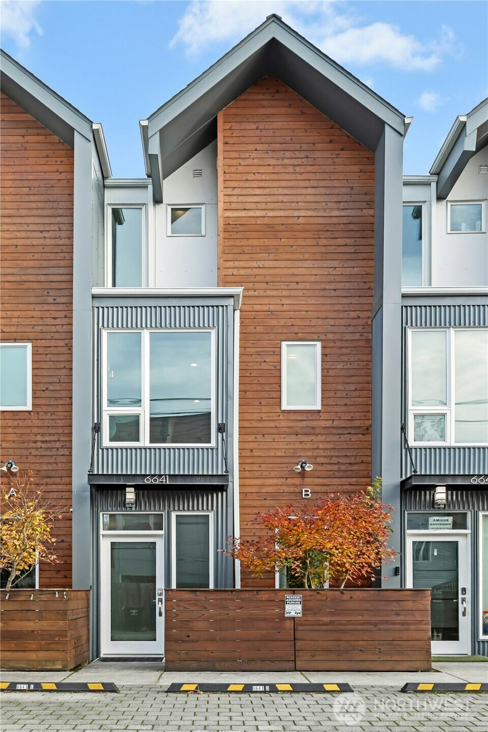 6641 Carleton Avenue S, Seattle, WA 98108