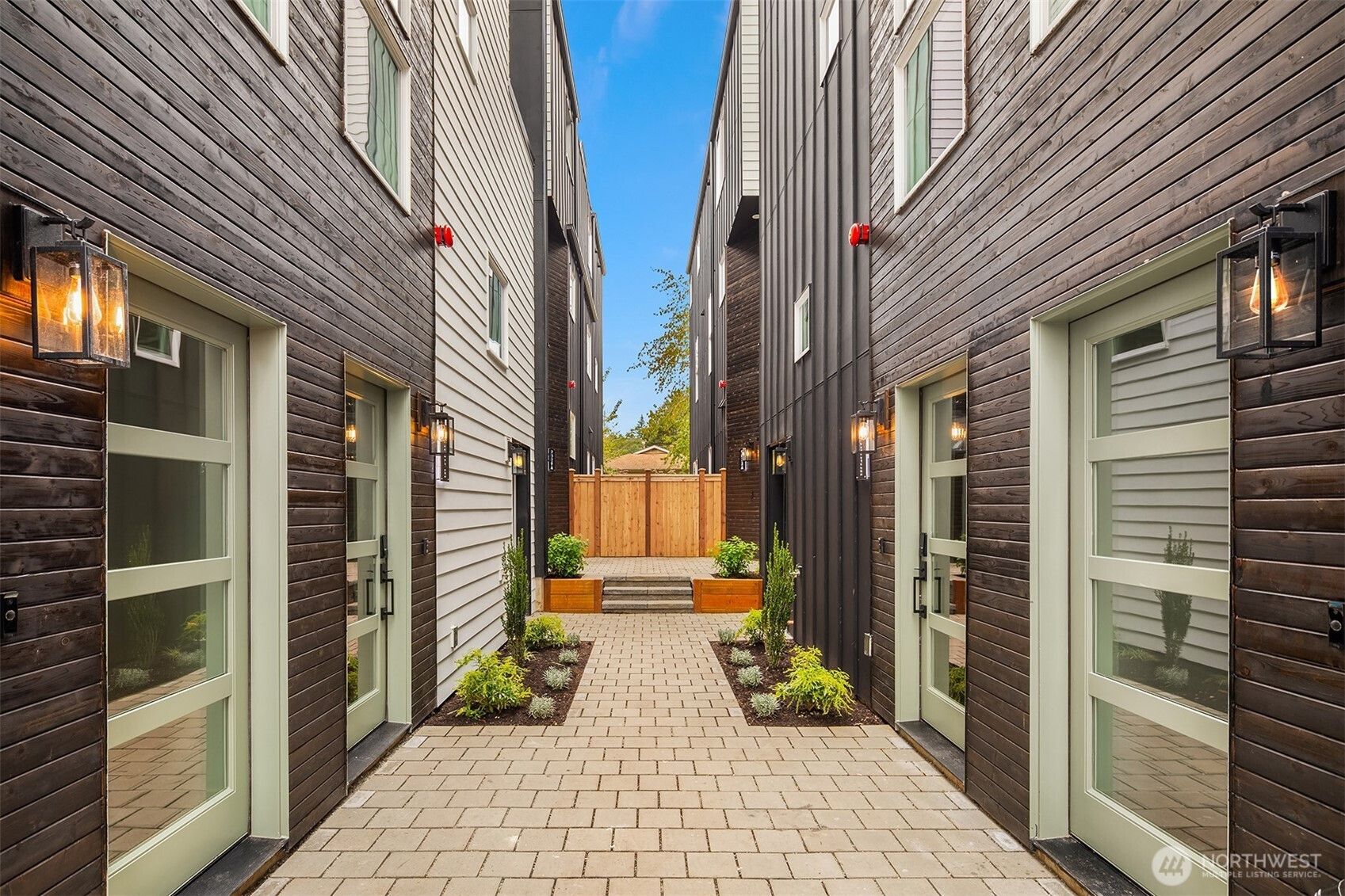 9029 8th Avenue NW, Seattle, WA 98117