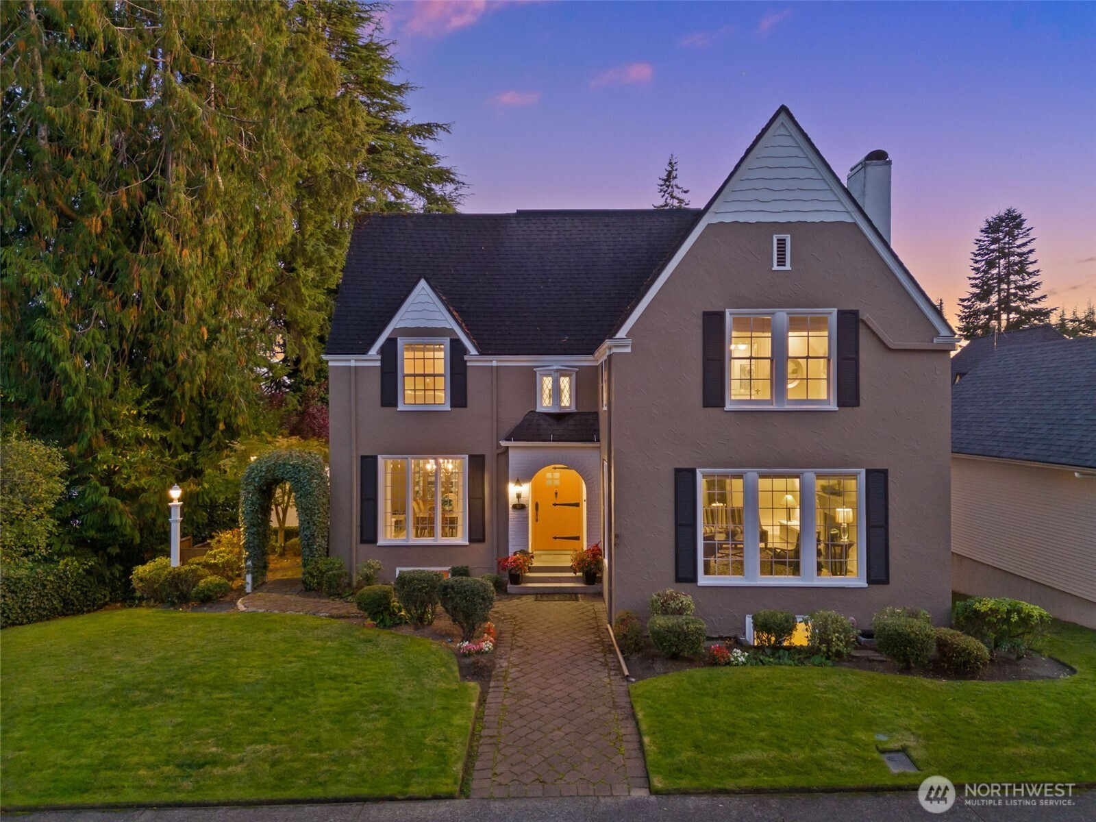 317 W 10th Street, Aberdeen, WA 98520