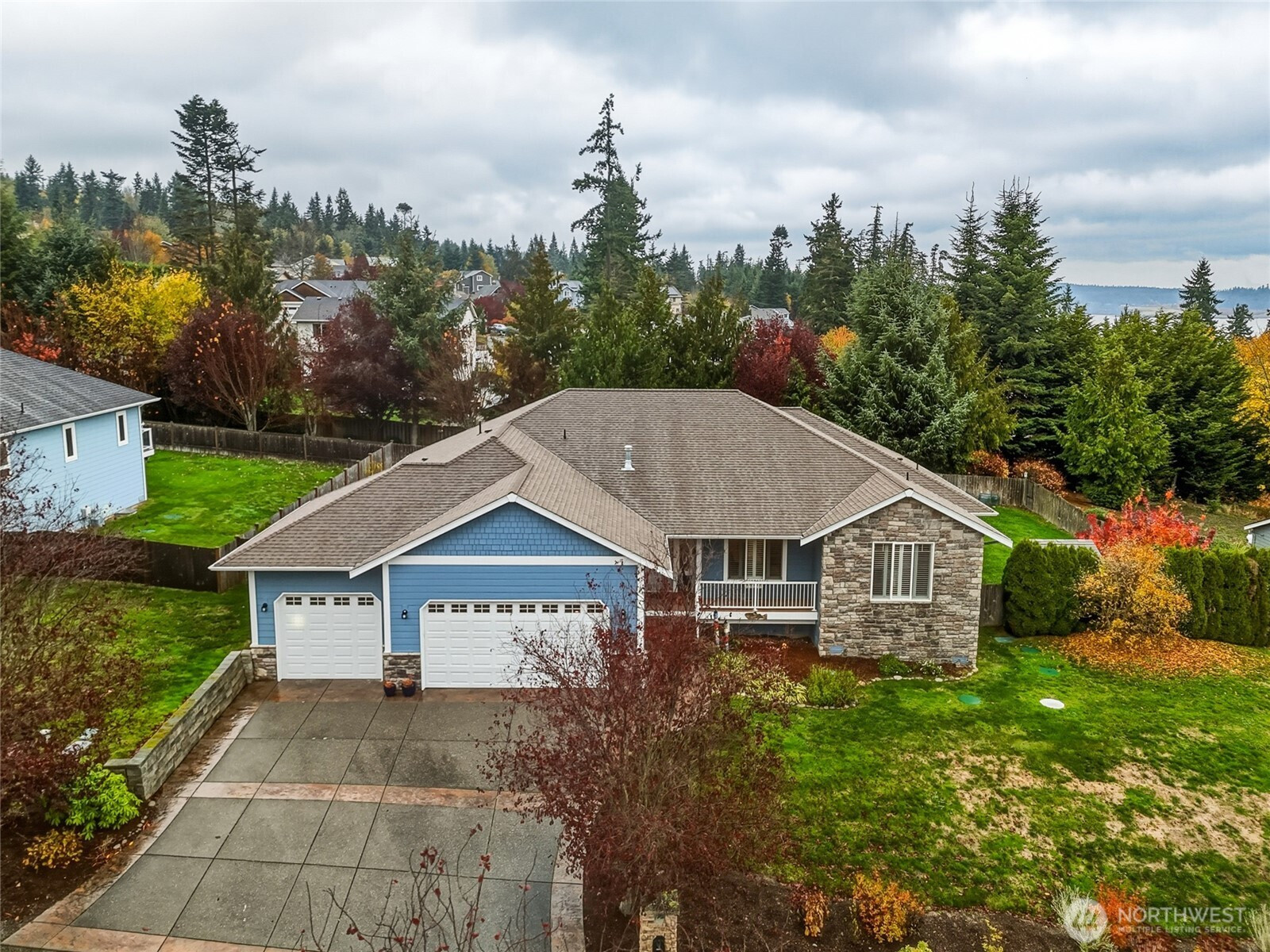 1067 Saint Moritz Court, Camano Island, WA 98282