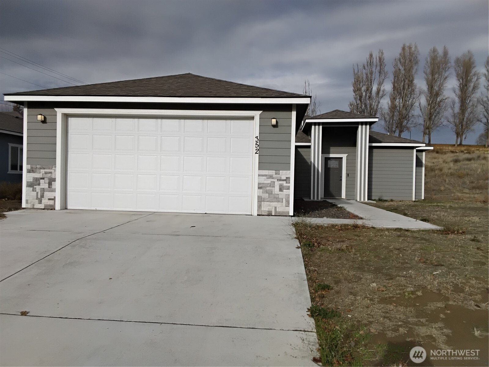 352 E Davis Street, Connell, WA 99326