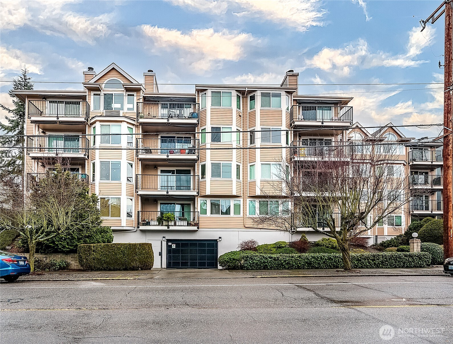 6910 California Avenue SW, Seattle, WA 98136
