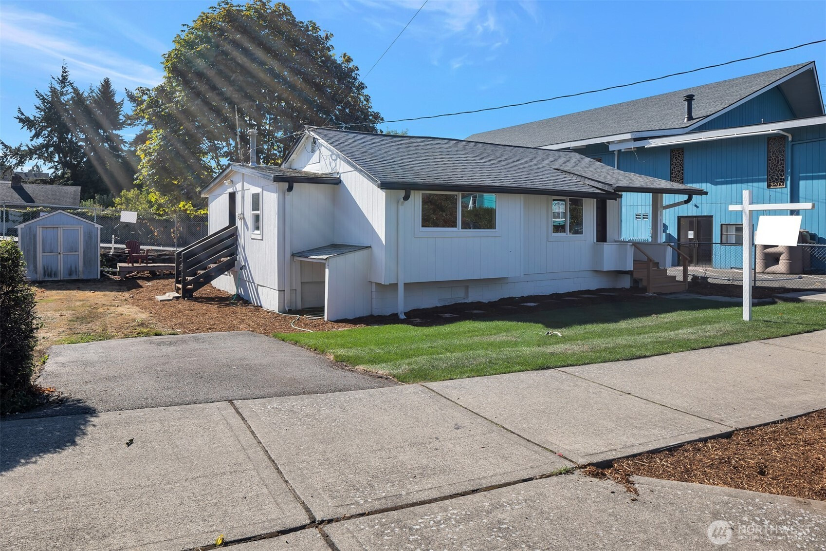 815 SW Cloverdale Street, Seattle, WA 98106