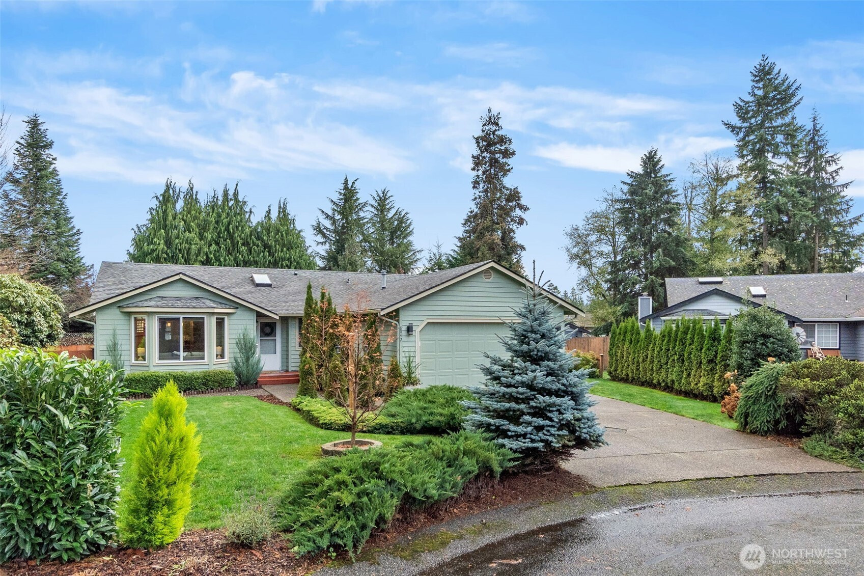 8042 Parkridge Drive SE, Tumwater, WA 98501
