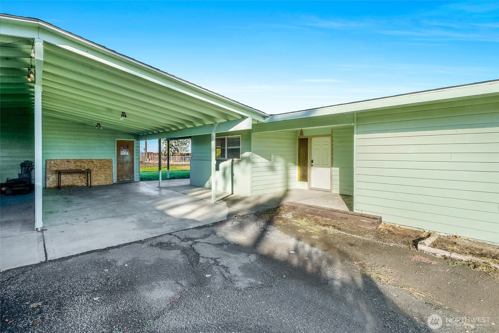 141 Carswell, Moses Lake, WA 98837