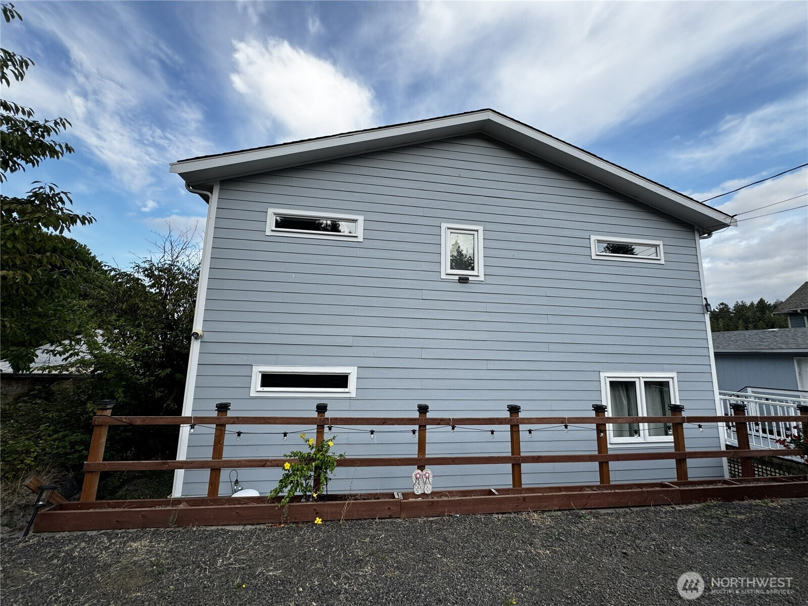 7360 E Grapeview Loop Road, Allyn, WA 98524