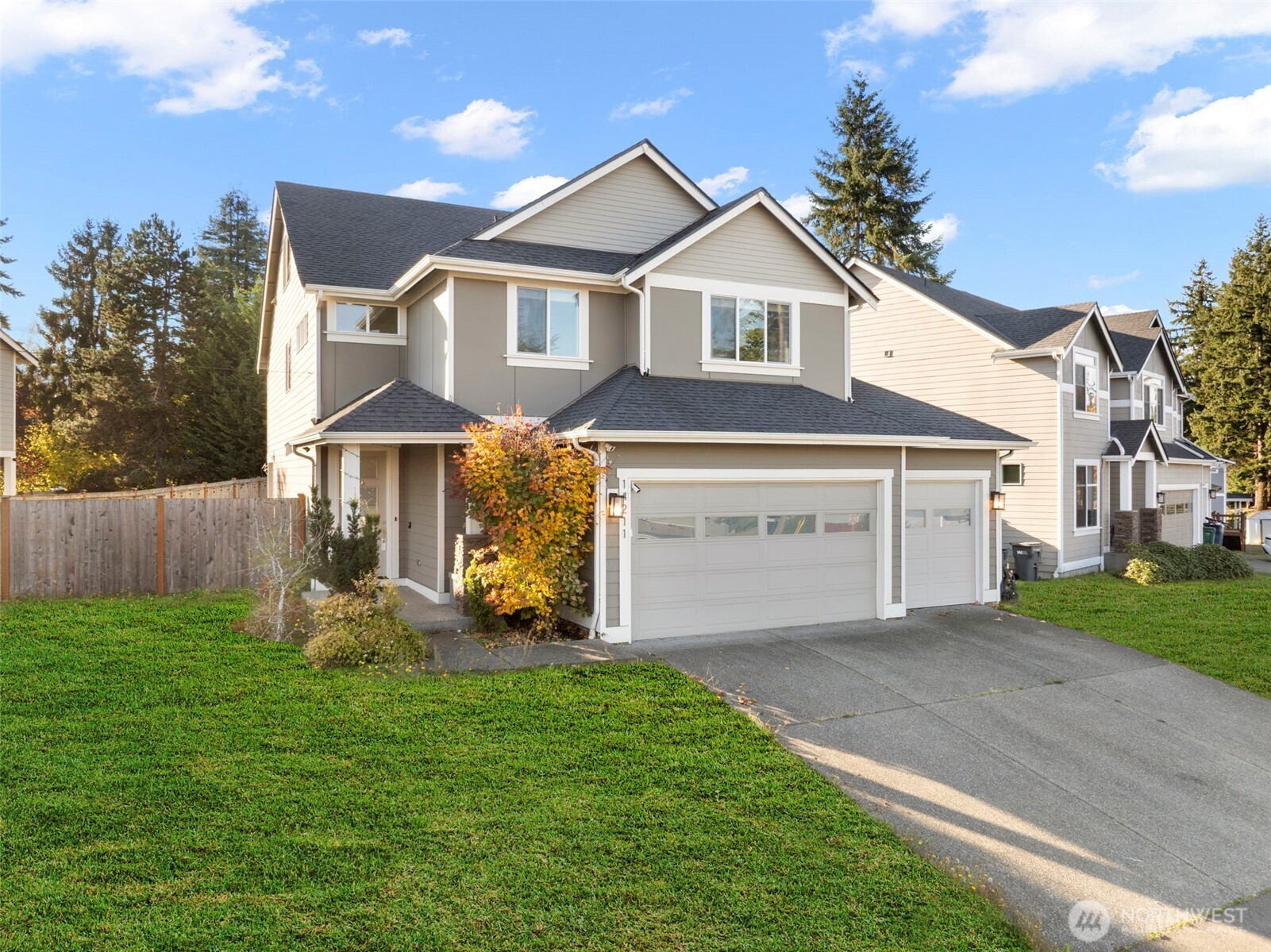 14211 34th Avenue S, Tukwila, WA 98168