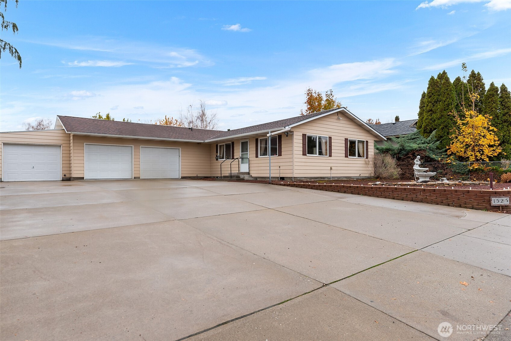 1525 Westwood Avenue, Wenatchee, WA 98801