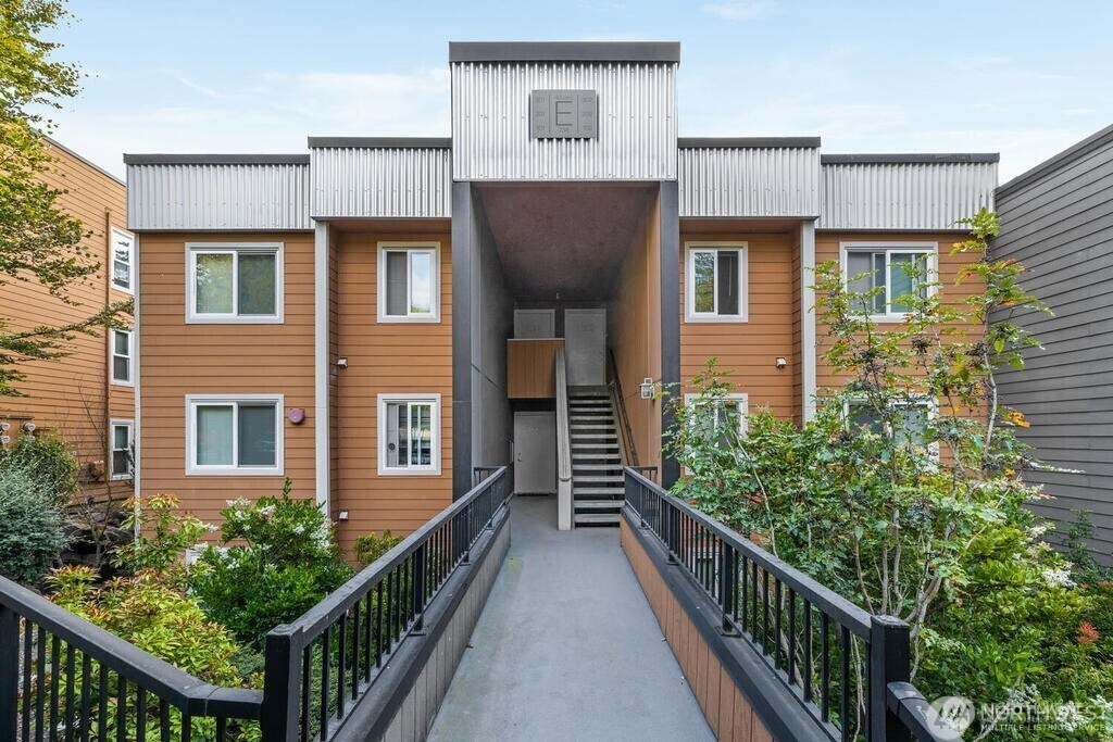 738 Kirkland Circle, Kirkland, WA 98033