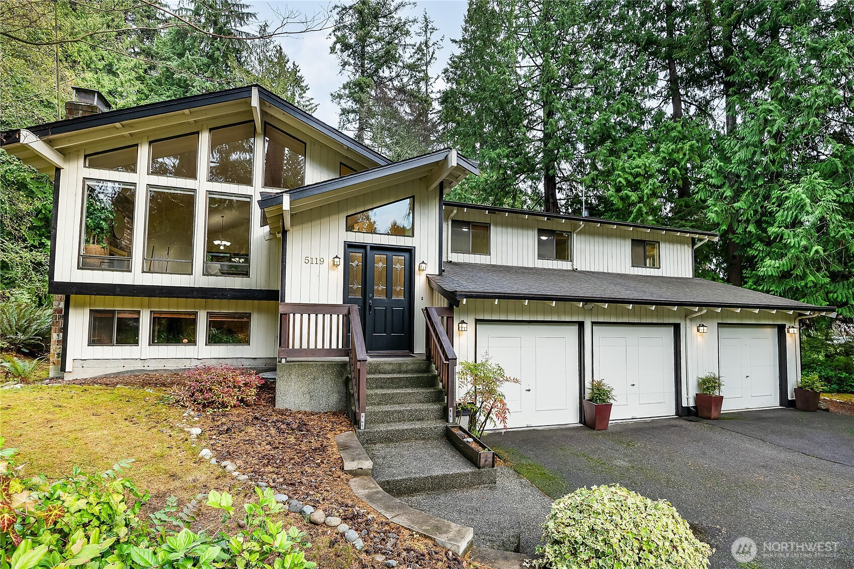 5119 136th Street SW, Edmonds, WA 98026