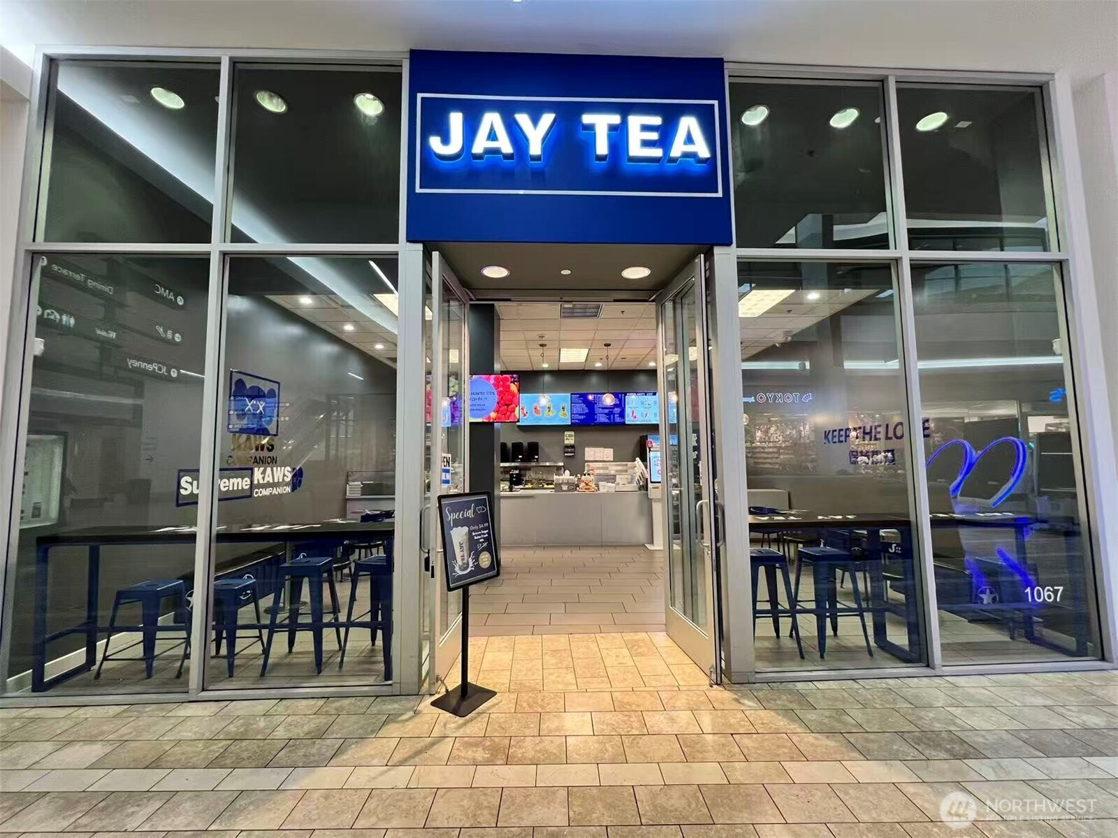 1067 Southcenter Mall, Tukwila, WA 98188