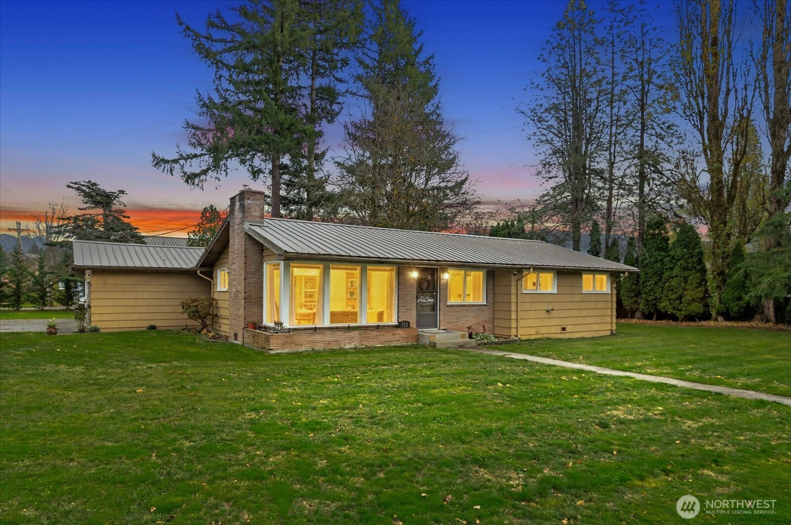 712 3rd Street, Sultan, WA 98294