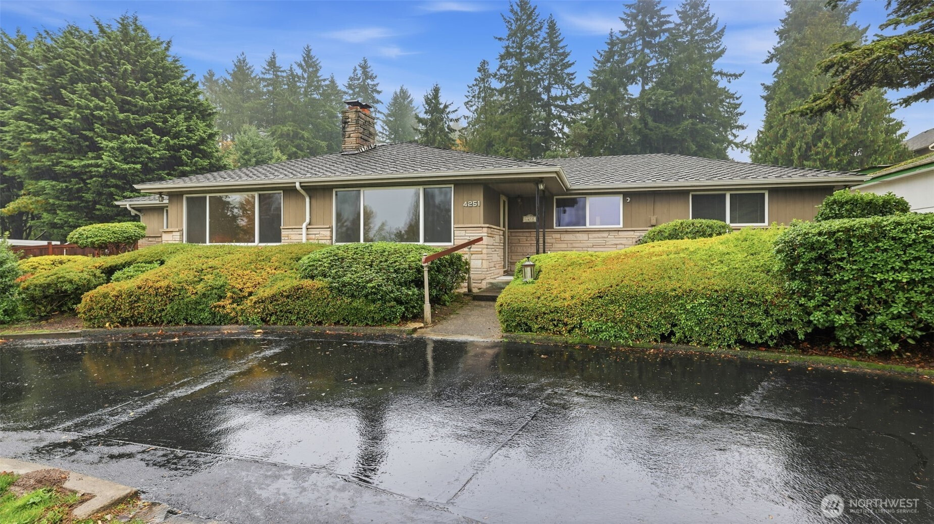 4521 S 160th Place, Tukwila, WA 98188