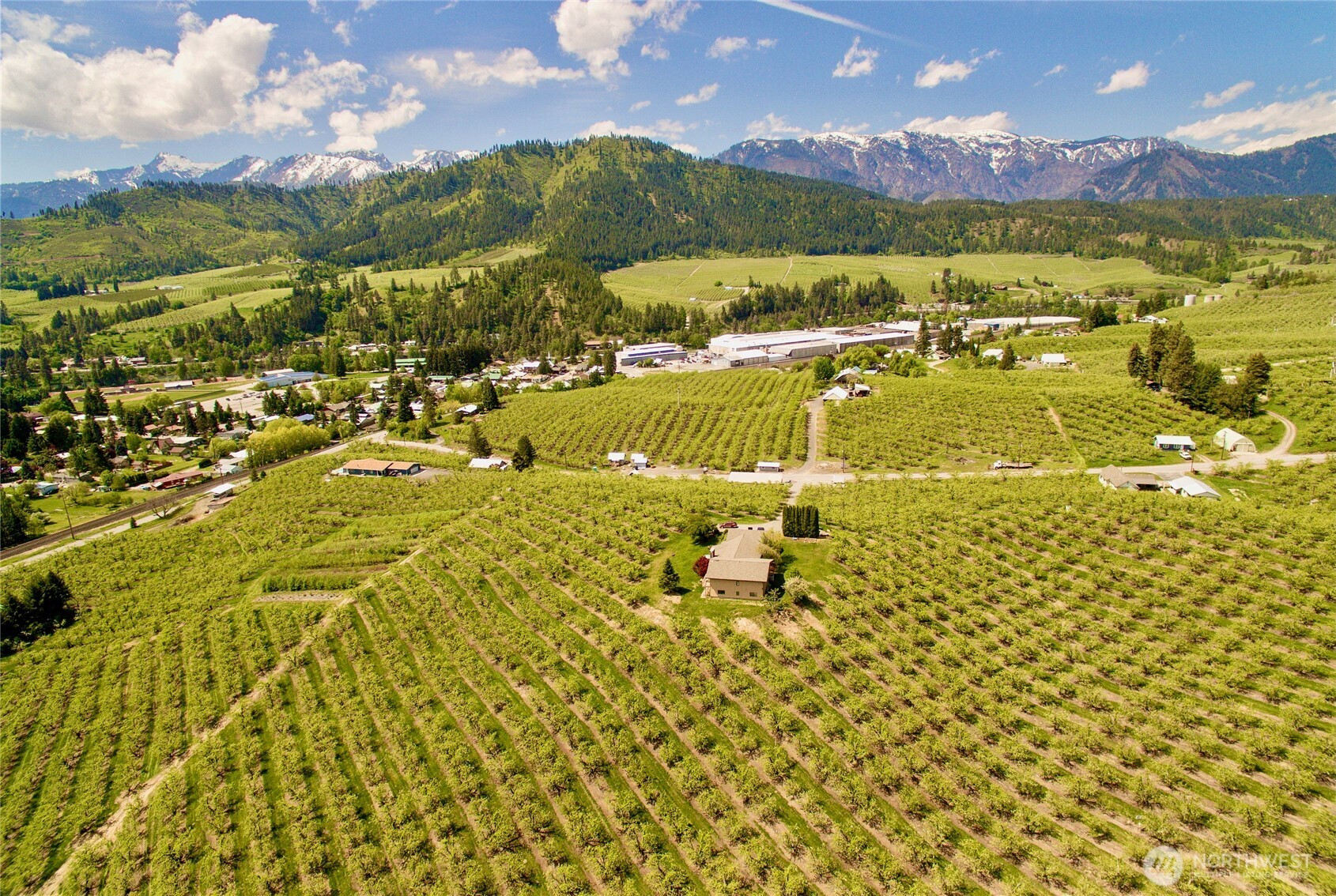 8480 Larson Road, Peshastin, WA 98847