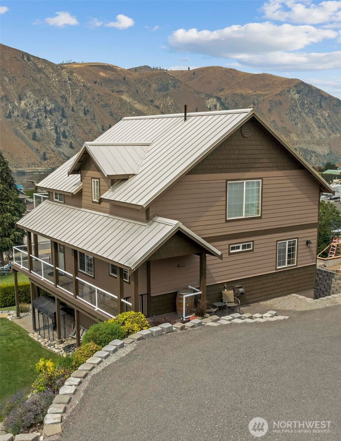 585 Entiat Place, Orondo, WA 98843
