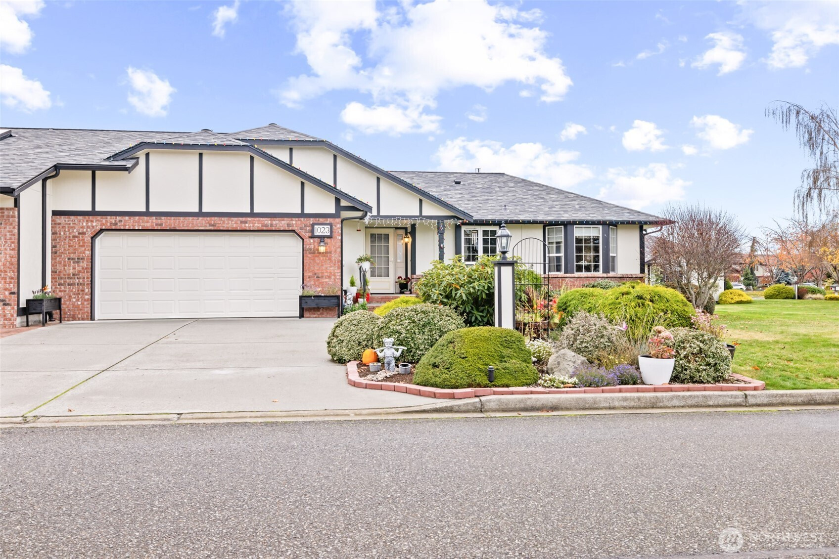 1023 Littlejohn Way, Sequim, WA 98382