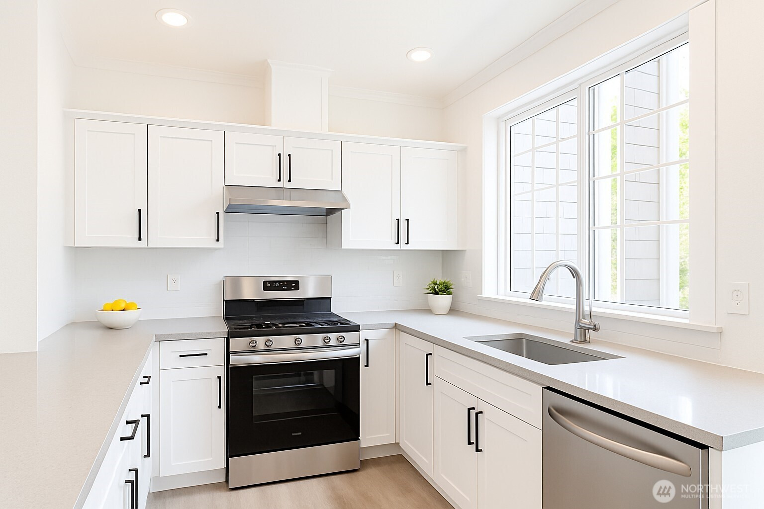 25025 SE Klahanie Boulevard, Issaquah, WA 98029