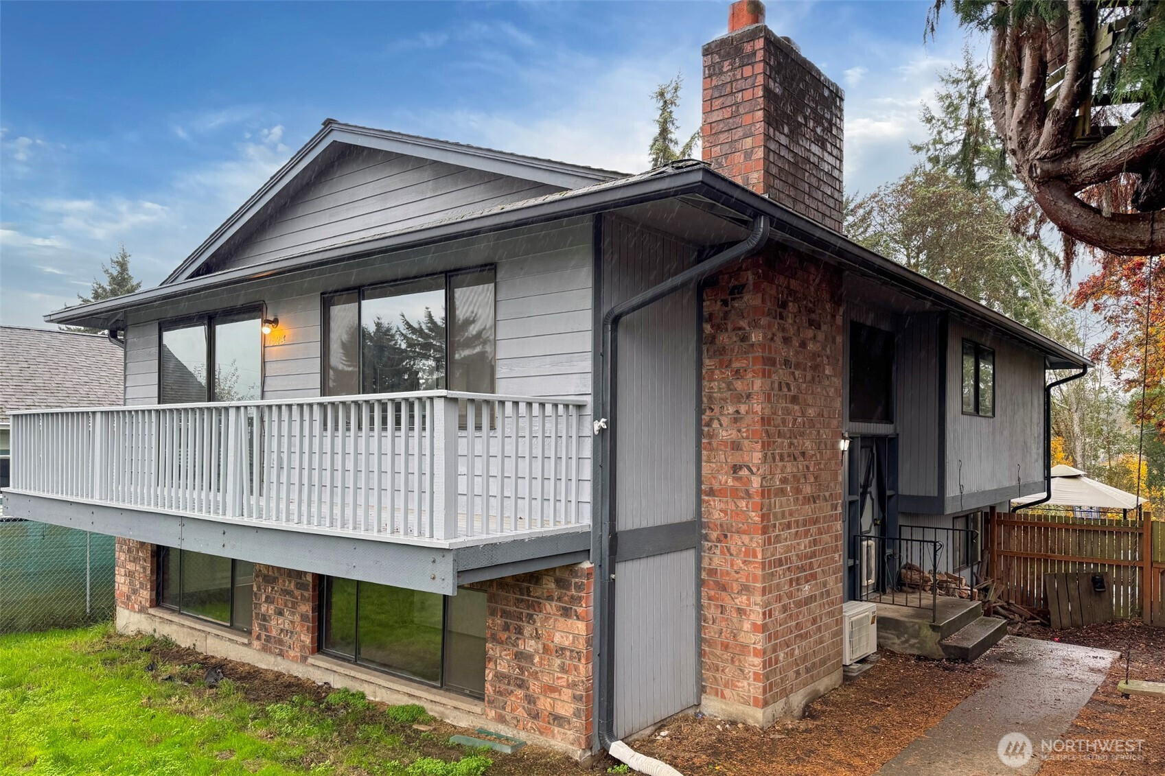 1624 W 8th Street, Port Angeles, WA 98363