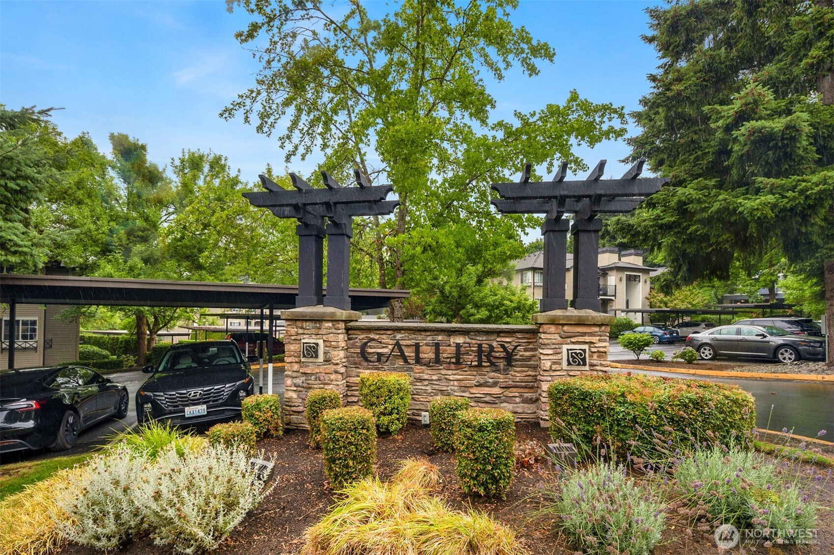 215 9th Street, Kirkland, WA 98033