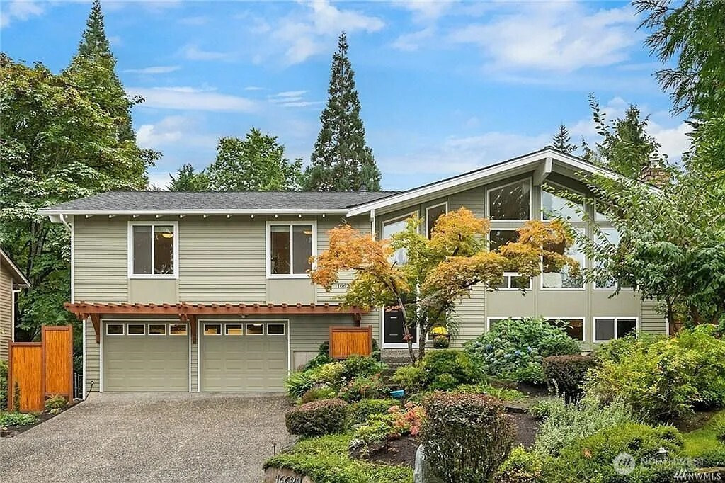 16629 NE 46th St, Redmond, WA 98052