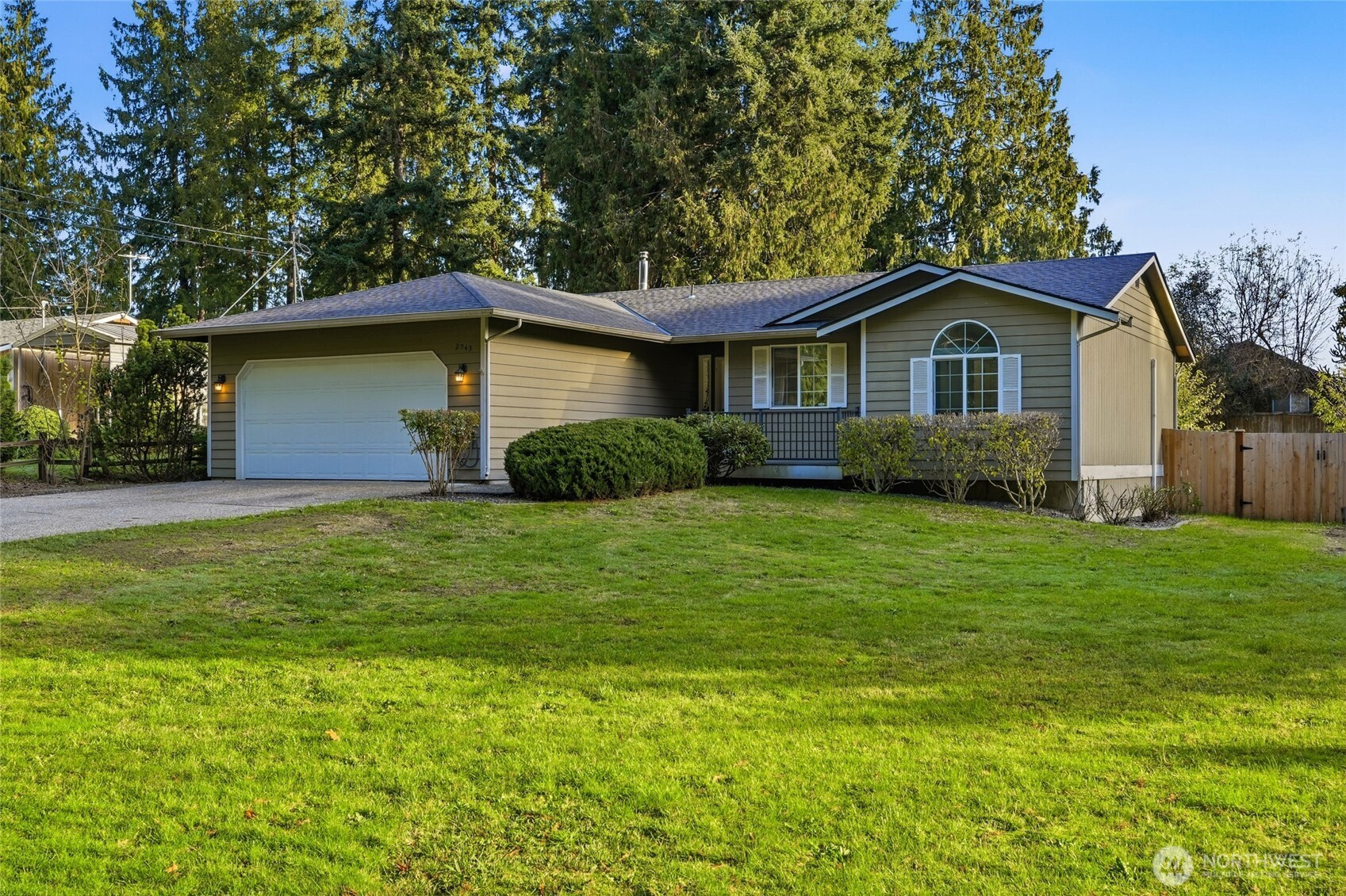 2943 SE Camano Drive, Camano Island, WA 98282
