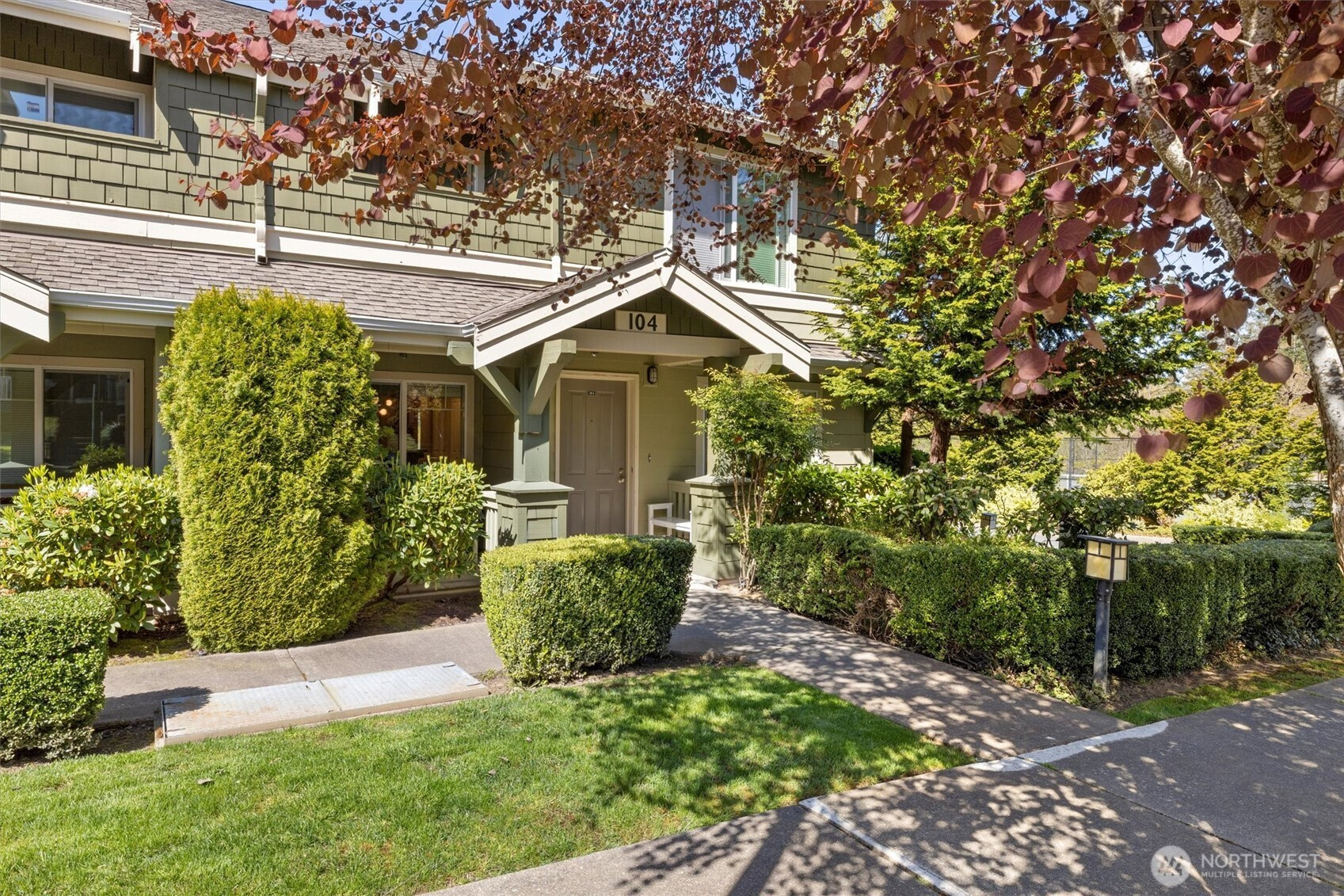 1981 24th Avenue NE, Issaquah, WA 98029