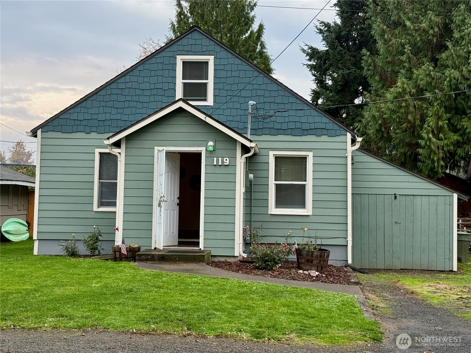119 Williams Avenue, Kelso, WA 98626