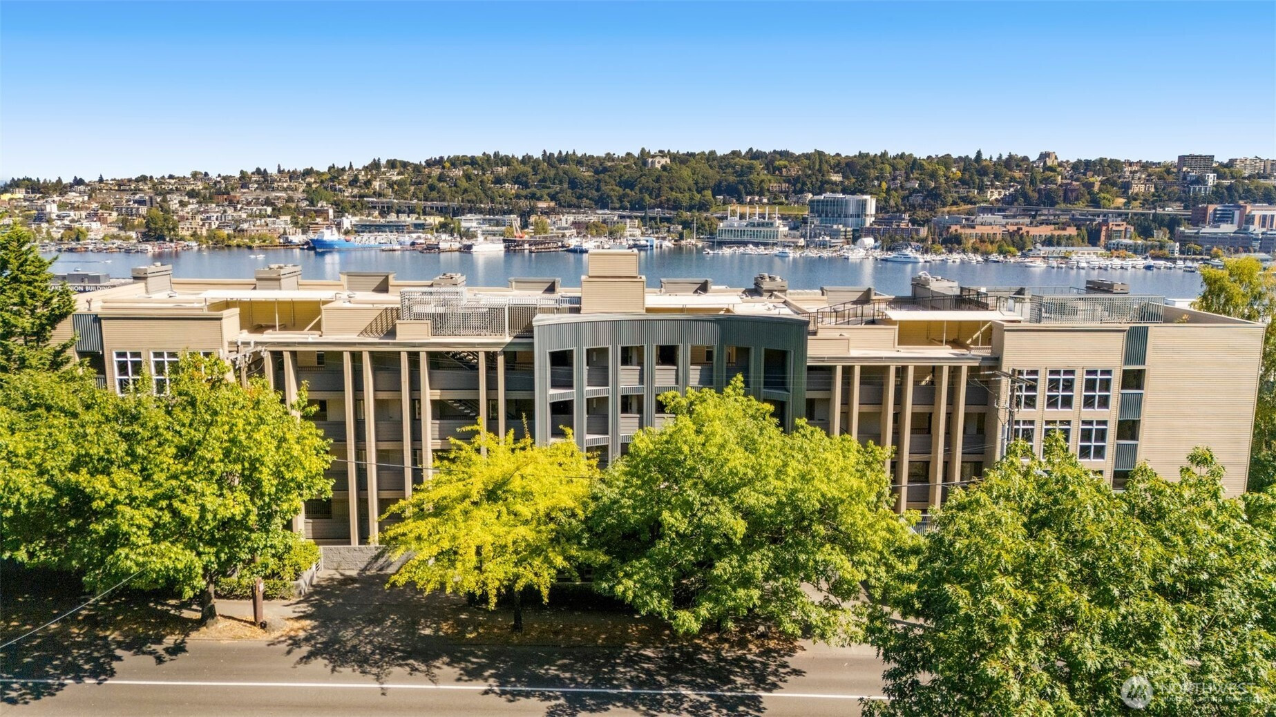 1504 Aurora Avenue N, Seattle, WA 98109