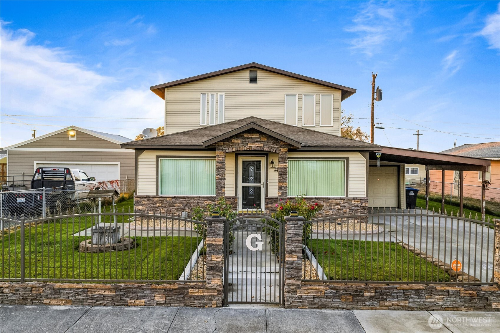 2208 W Spruce, Moses Lake, WA 98837