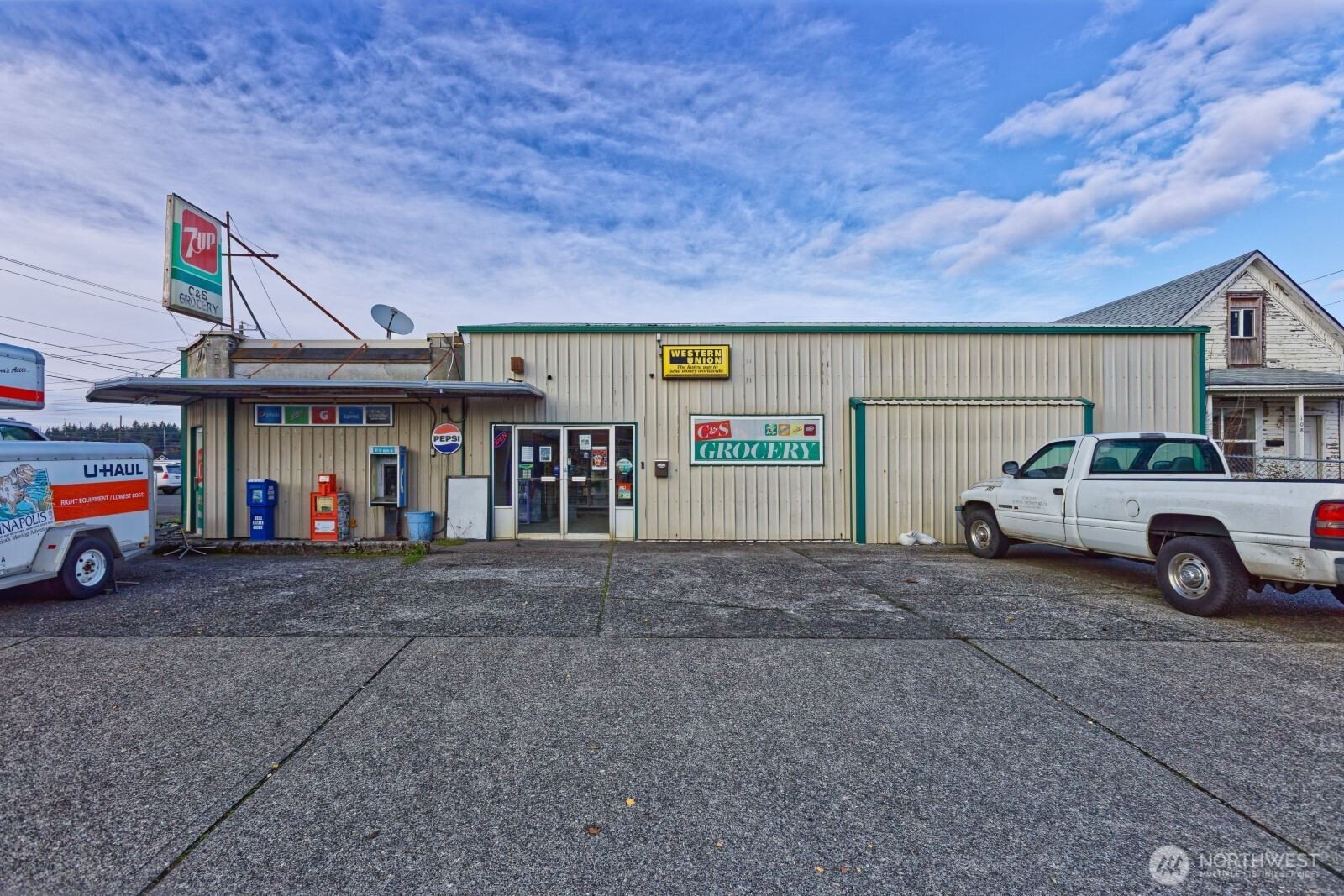 112 W Main Street, Elma, WA 98541