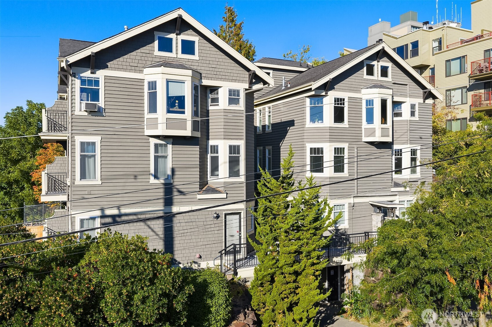 1206 E Republican Street, Seattle, WA 98102