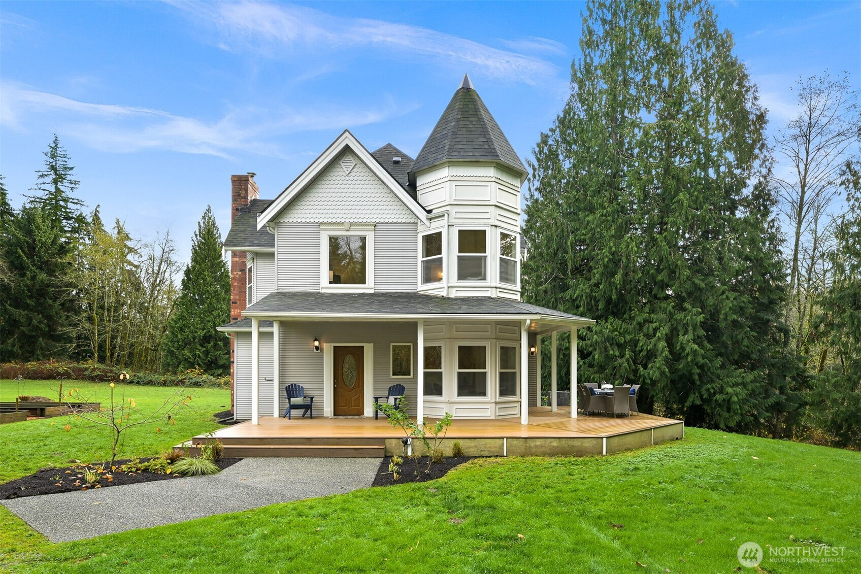 19010 Friday Creek Lane, Burlington, WA 98233