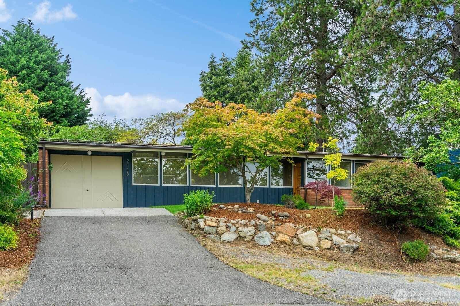 2148 N 115th Street, Seattle, WA 98133