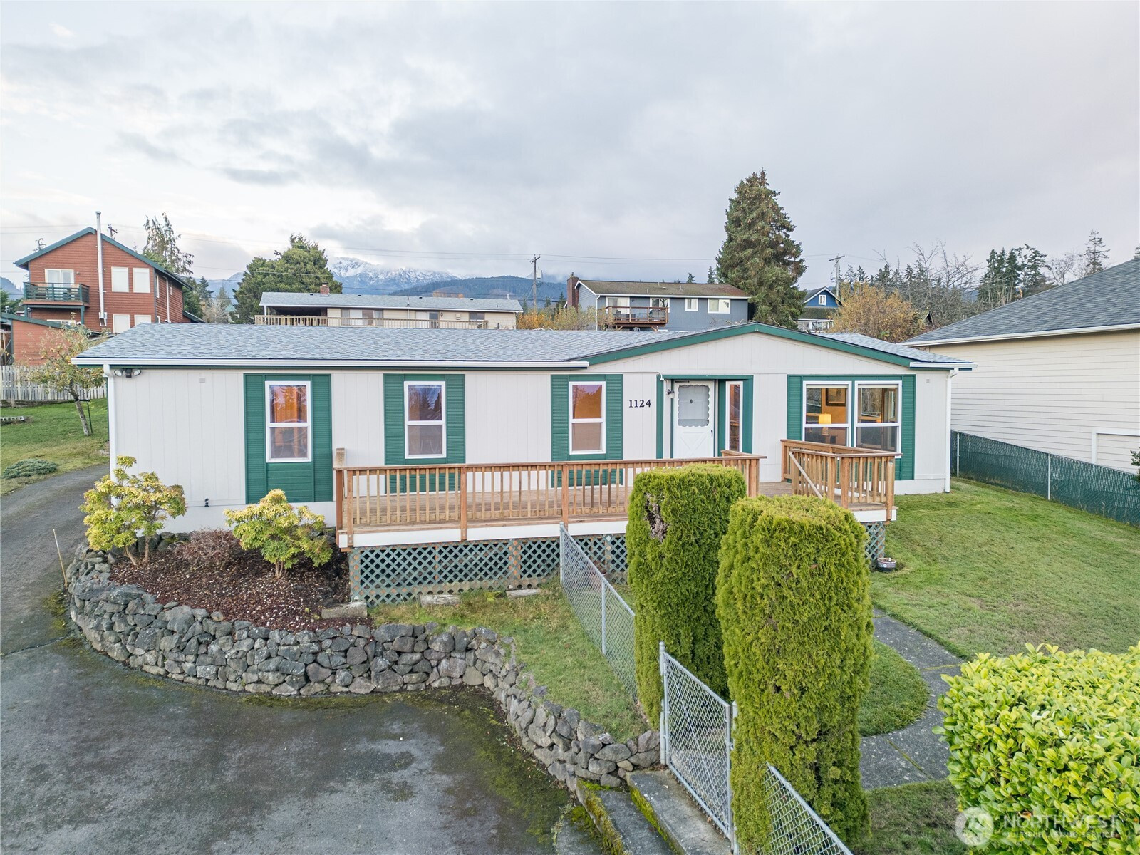 1124 Olympus Avenue, Port Angeles, WA 98362