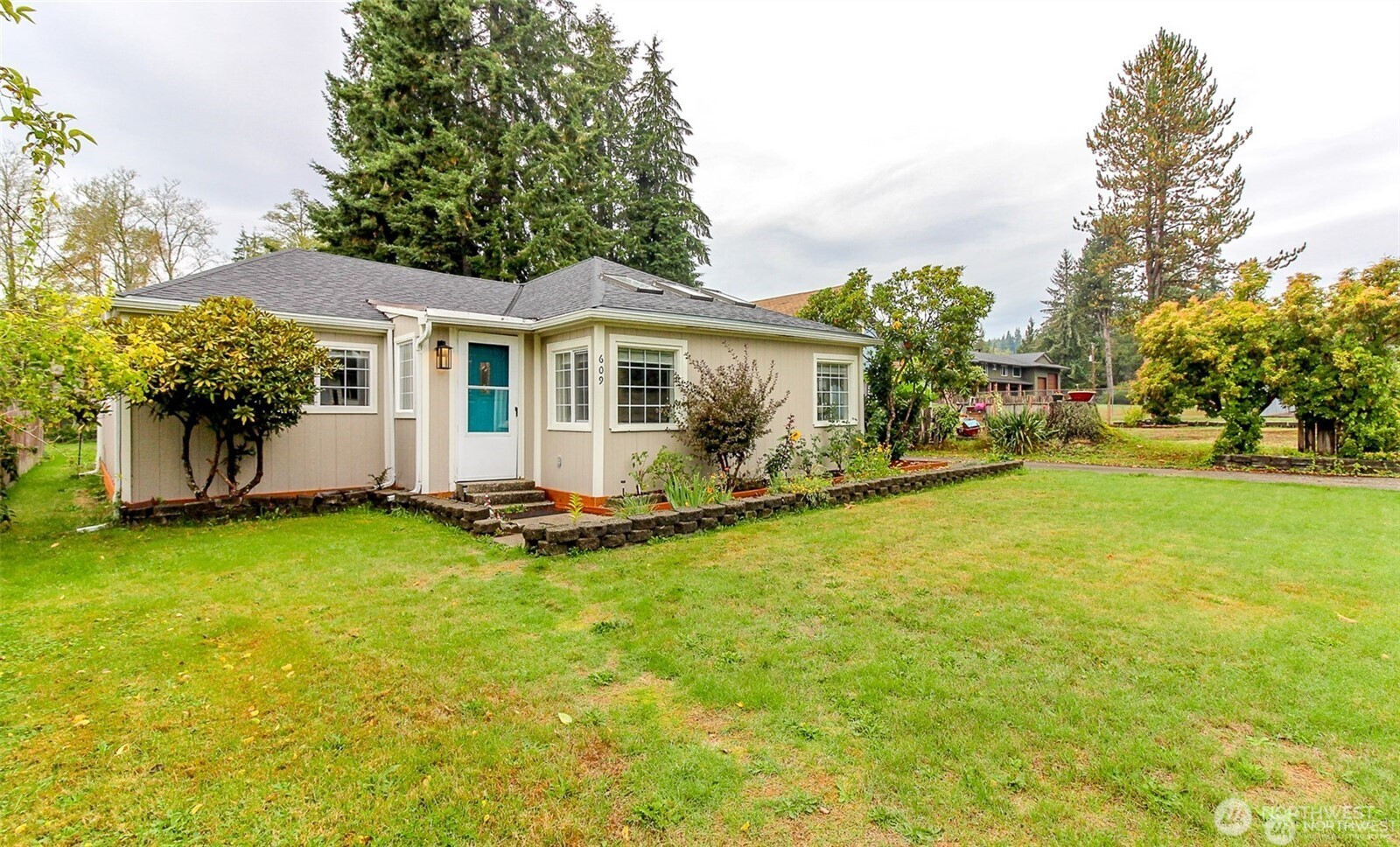 609 Hill Road, Aberdeen, WA 98520