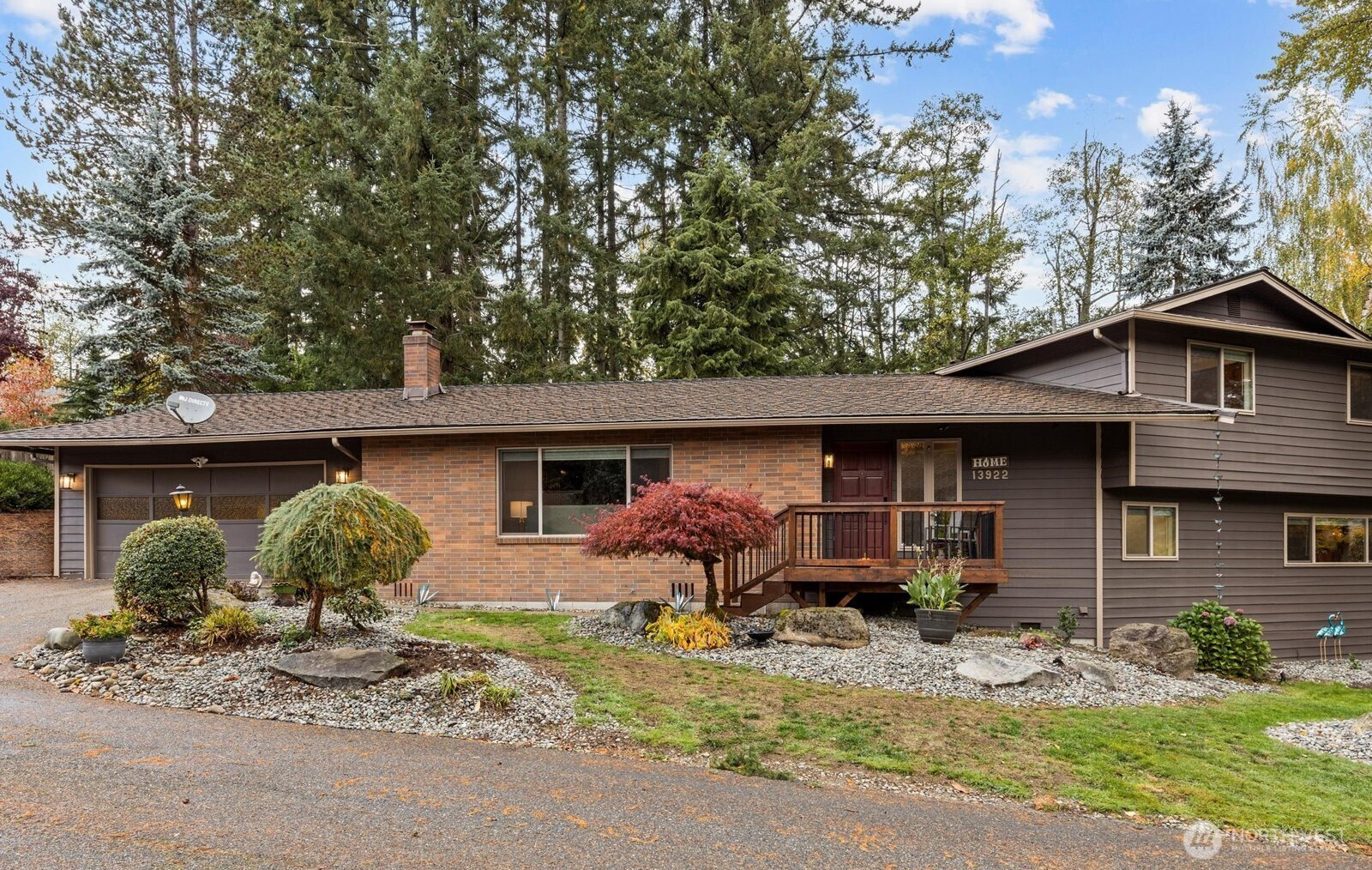 13922 Manor Way, Lynnwood, WA 98087