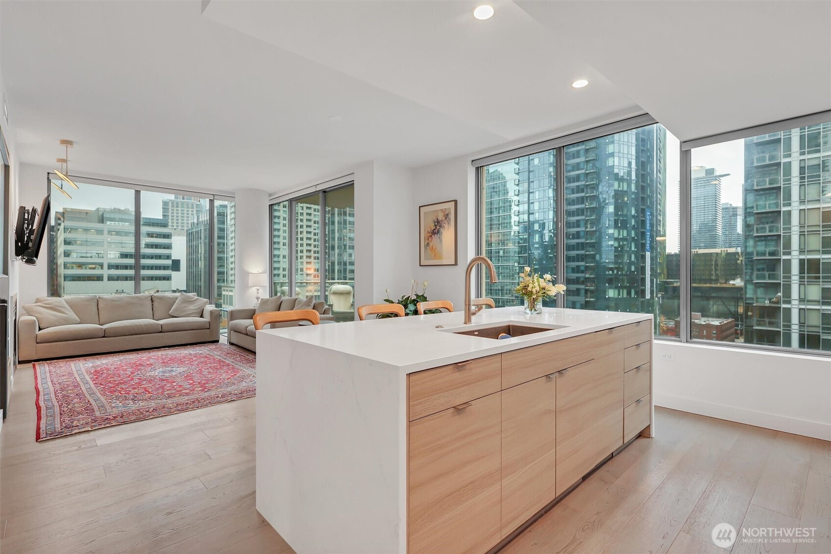 910 Lenora Street, Seattle, WA 98121