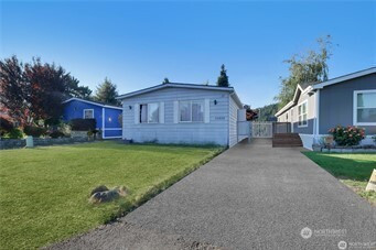 15809 56th Street E, Sumner, WA 98390