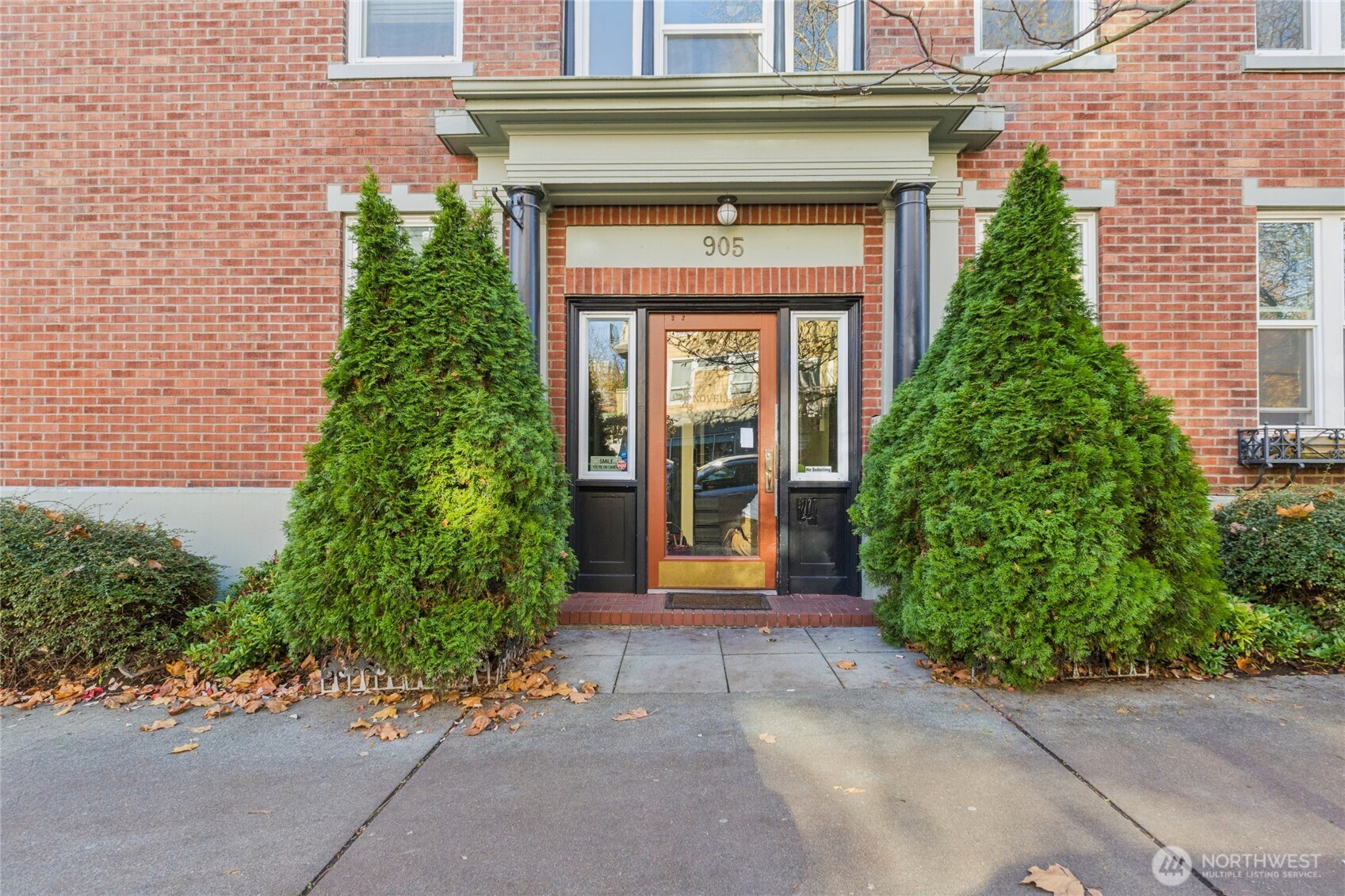 905 NE 43rd Street, Seattle, WA 98105