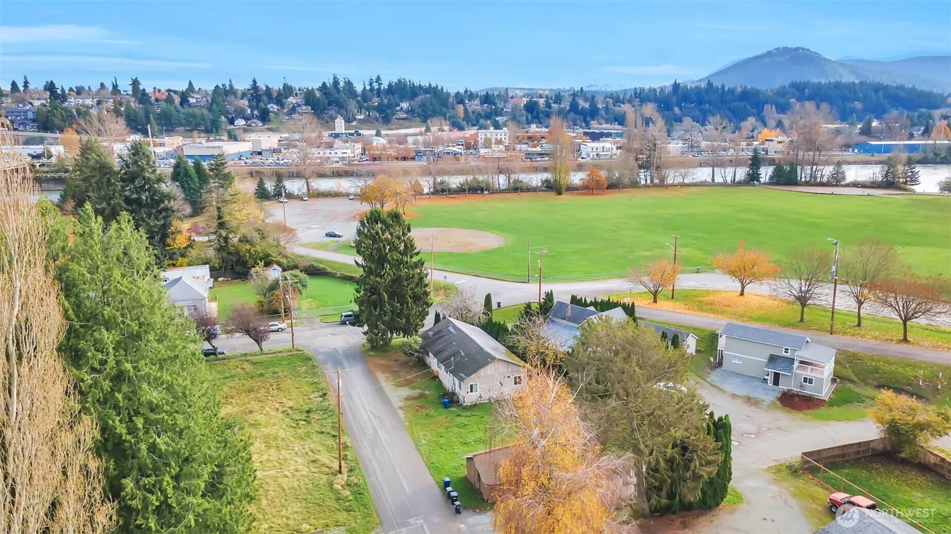 303 S Baker Street, Mount Vernon, WA 98273