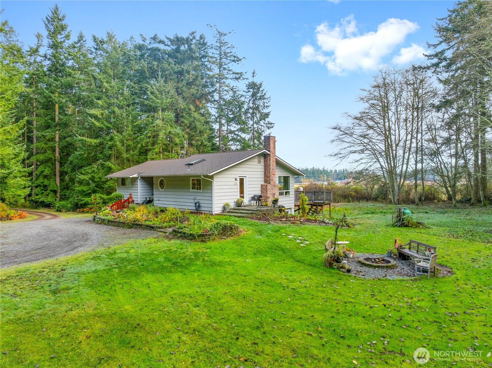 1881 Fort Nugent, Oak Harbor, WA 98277