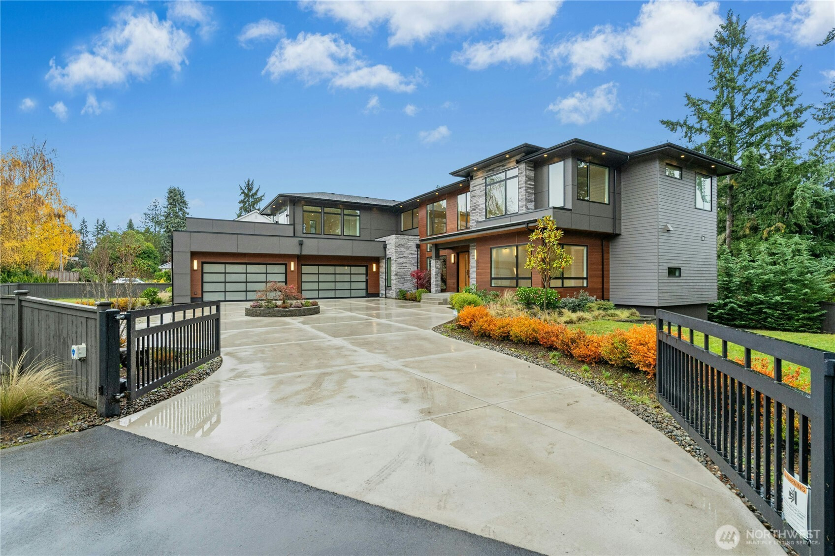10368 Kaylen Place, Bellevue, WA 98004